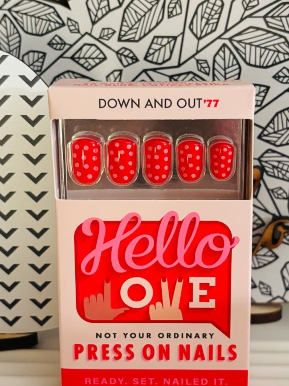 Hello Love Down And Out Press On Nails